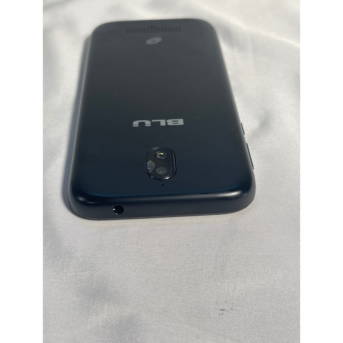BLU View 2 B130DL Black TracFone Android Smartphone