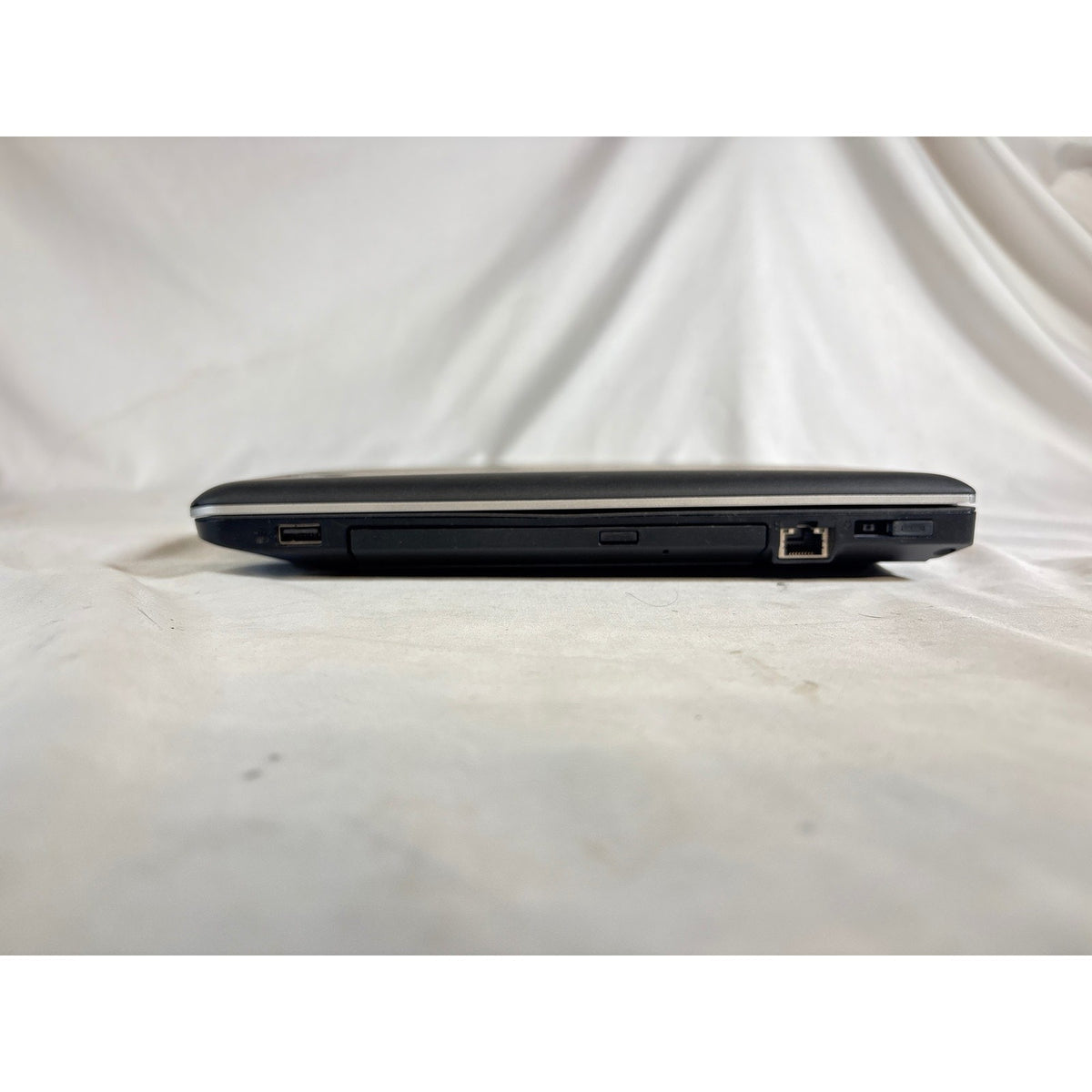 Lenovo ThinkPad Edge E540 i3-4000M 2.4GHz 4GB 500GB HDD 15.6"