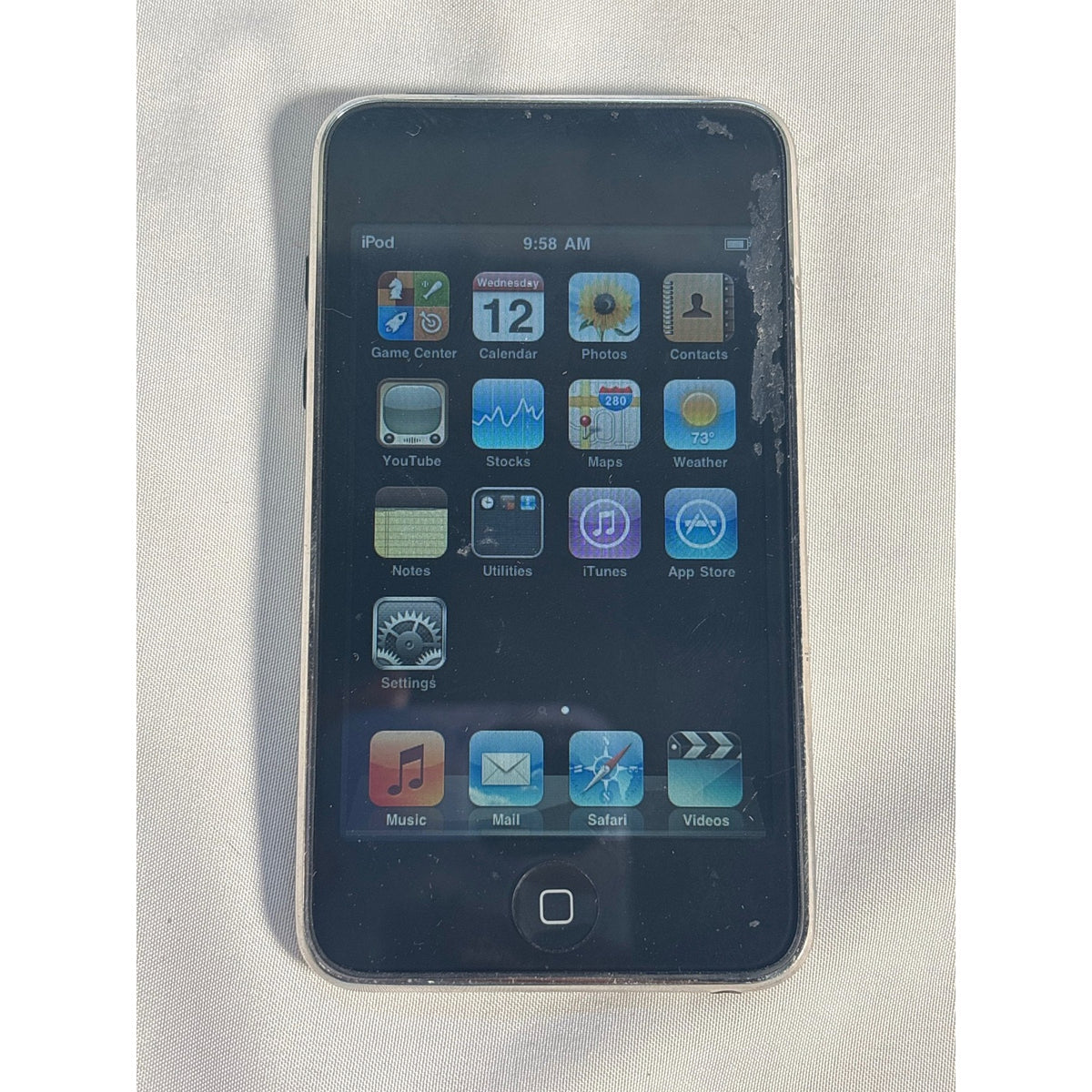 Apple iPod Touch 2nd Generation A1288 8GB Black