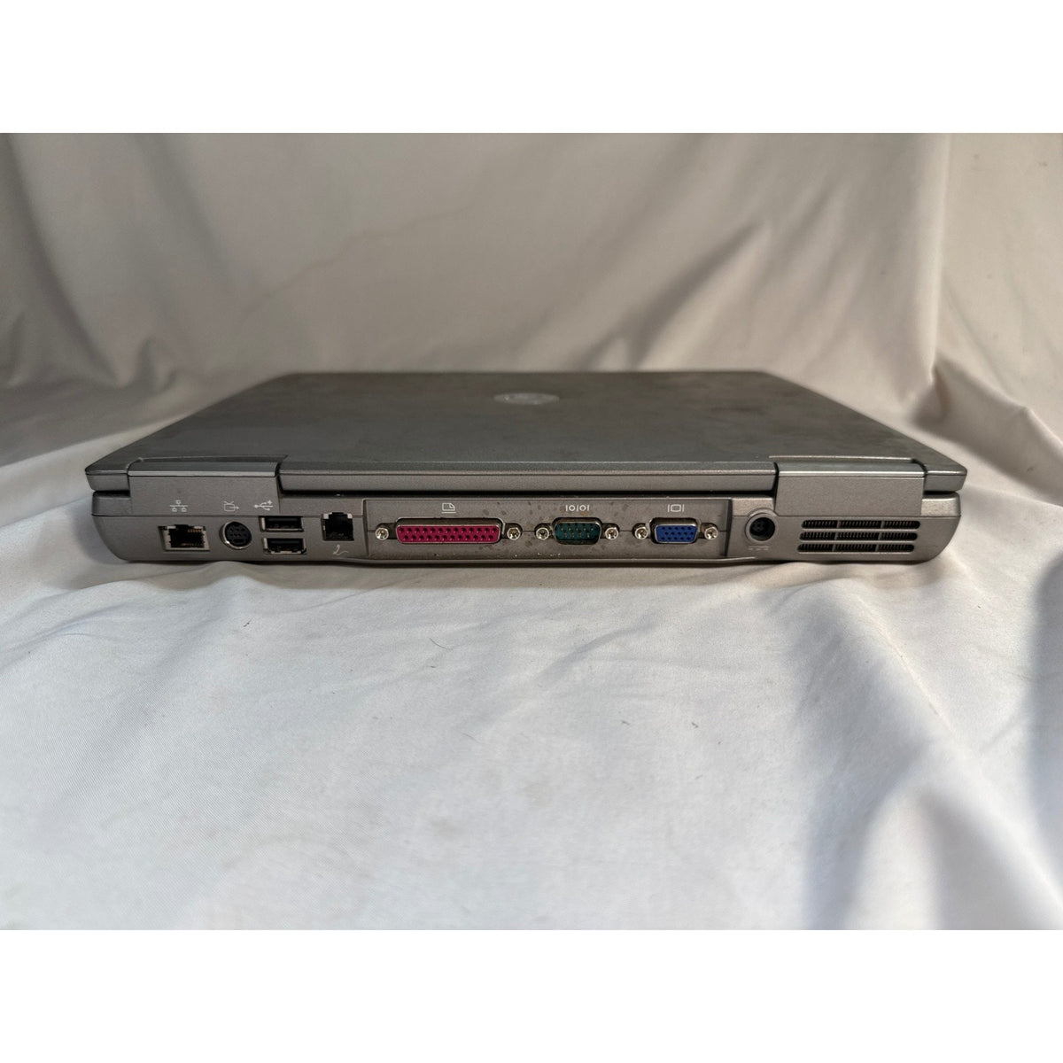 Dell Latitude D610 Win XP Intel Pentium M 1.86 GHz 1GB 60GB HDD 14.1"